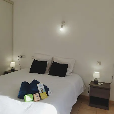 Maison 115m2 - 400 M De La - Parking Villa